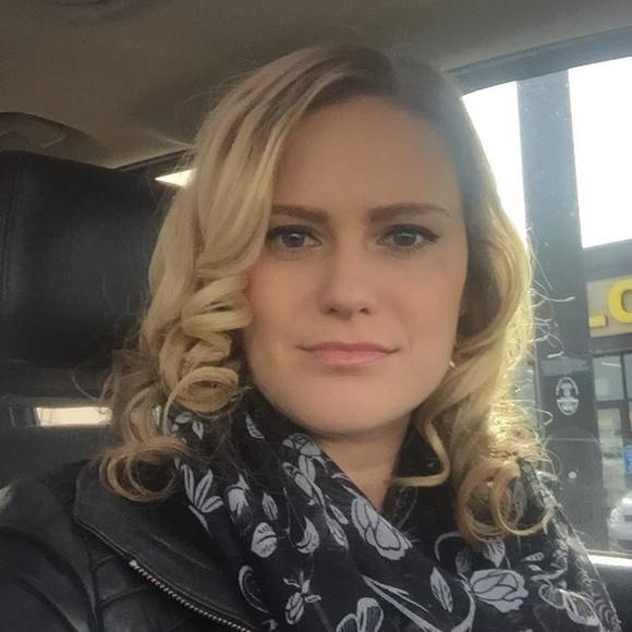 Meet your Posher, Michelle - Picture 1 of 1